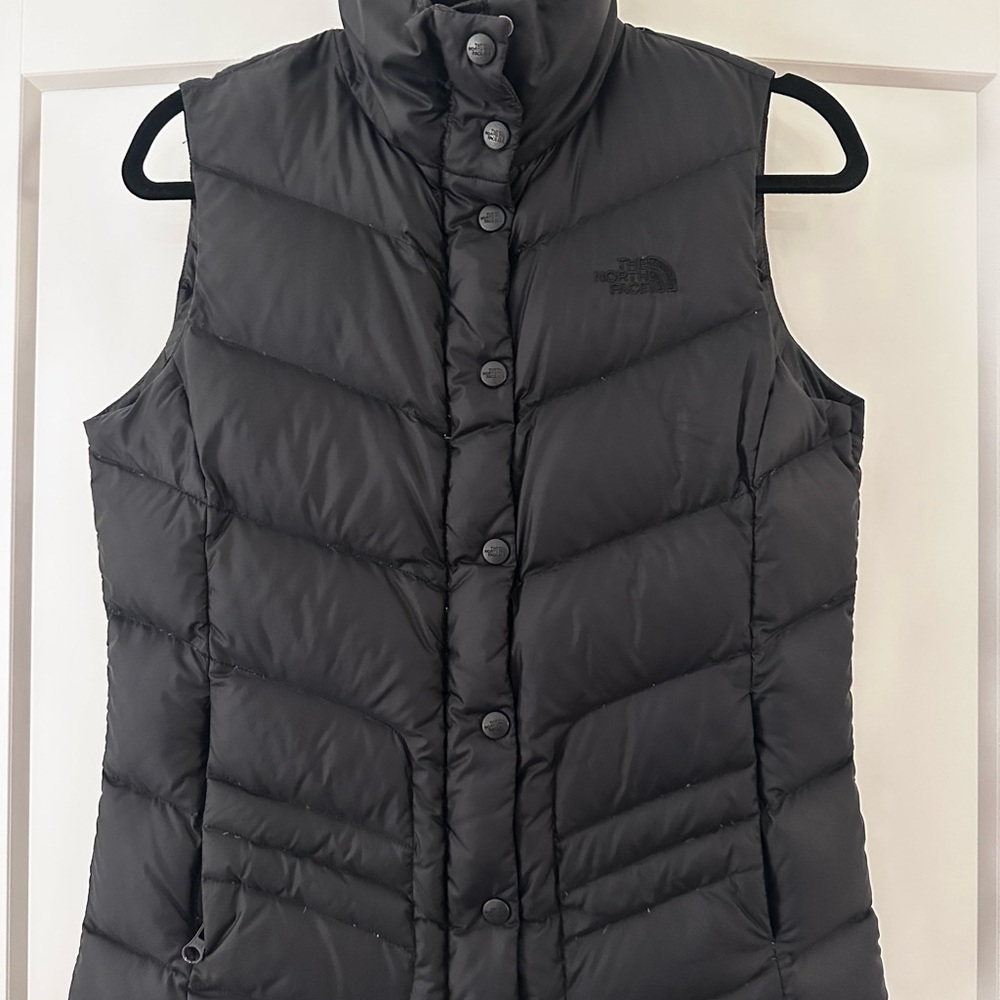 The North Face Women's Quilted Vest in Black